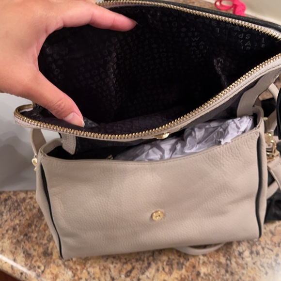Kate Spade Chester Street bag - Picture 3 of 5